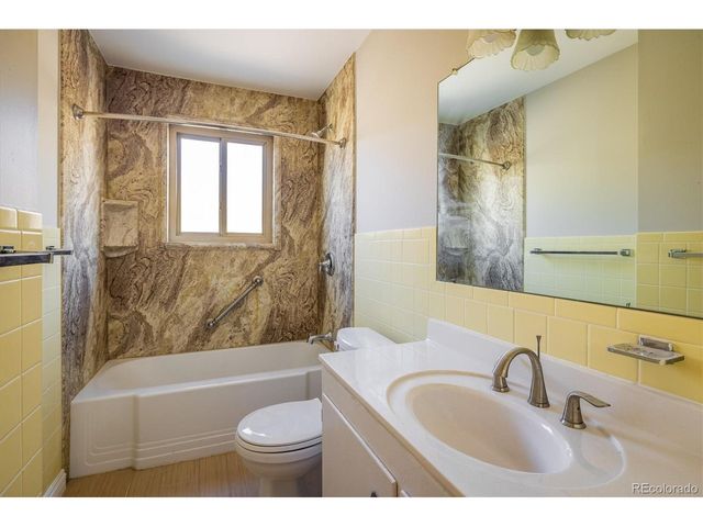 215 Lookout View Ct, Golden, CO 80401