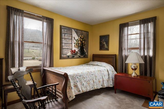 406 RACCOON DR, Winchester, VA 22602