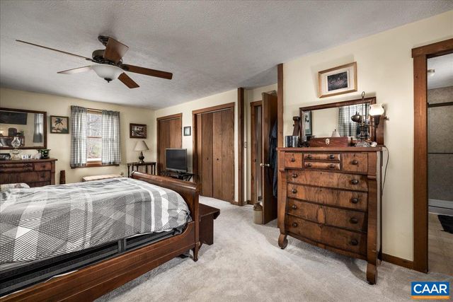 406 RACCOON DR, Winchester, VA 22602