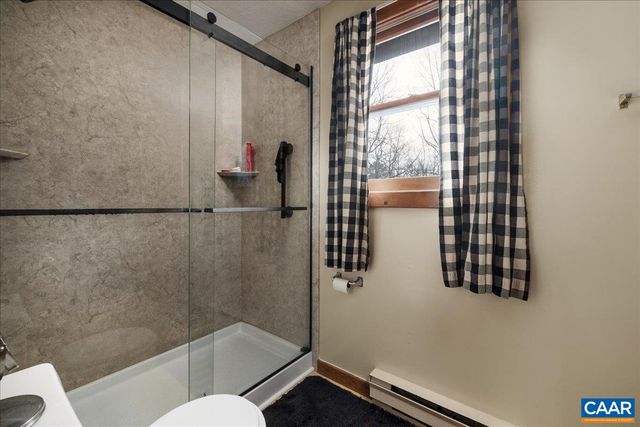 406 RACCOON DR, Winchester, VA 22602