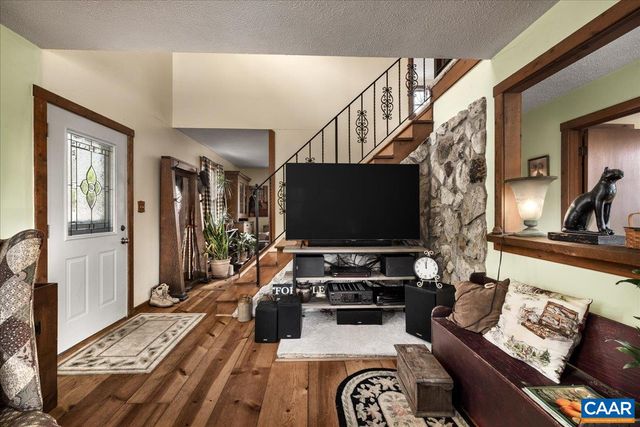 406 RACCOON DR, Winchester, VA 22602