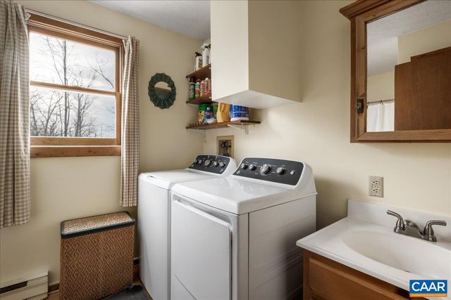 406 RACCOON DR, Winchester, VA 22602