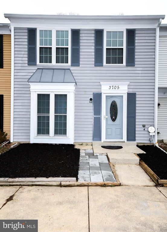 Image 1 of property listing at 3705 KEMPSFORD FIELD P, Waldorf, MD 20602