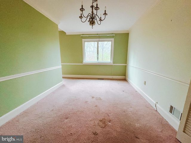 2568 TREE HOUSE DR, Woodbridge, VA 22192