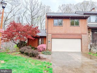 2568 TREE HOUSE DR, Woodbridge, VA 22192