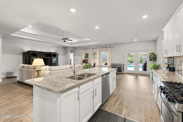 2350 W Clairmont Drive, Semmes, AL 36575