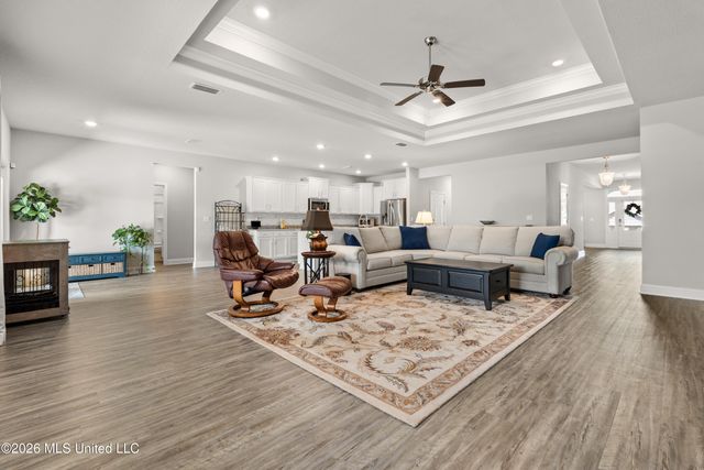 2350 W Clairmont Drive, Semmes, AL 36575