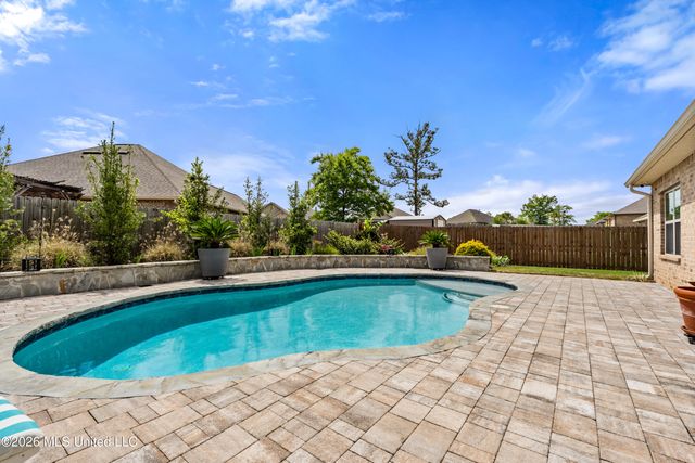 2350 W Clairmont Drive, Semmes, AL 36575