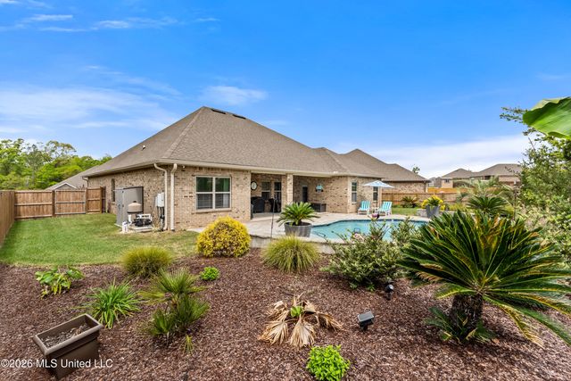 2350 W Clairmont Drive, Semmes, AL 36575