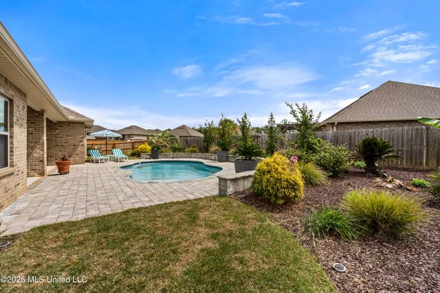 2350 W Clairmont Drive, Semmes, AL 36575