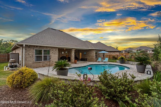 2350 W Clairmont Drive, Semmes, AL 36575