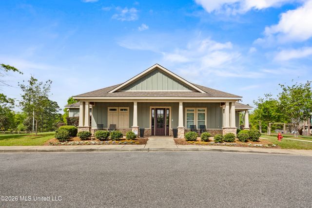 2350 W Clairmont Drive, Semmes, AL 36575