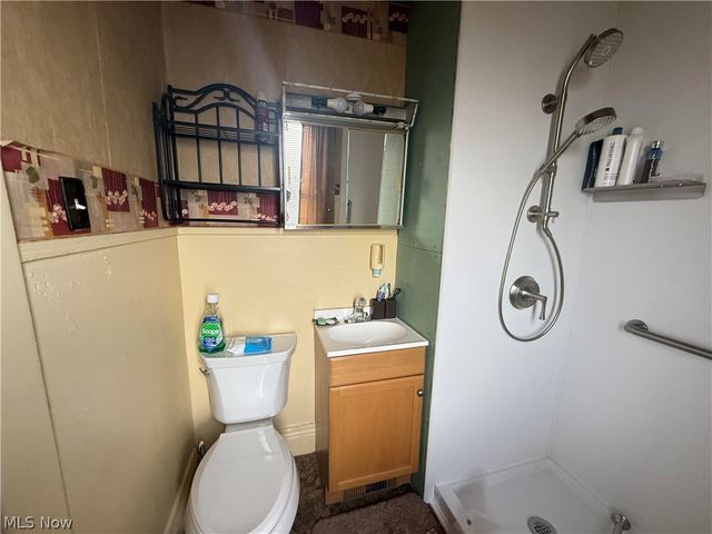 1508 Oregon Avenue, Steubenville, OH 43952