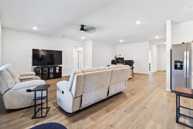 103 Mapleoak Drive, Caddo Mills, TX 75135