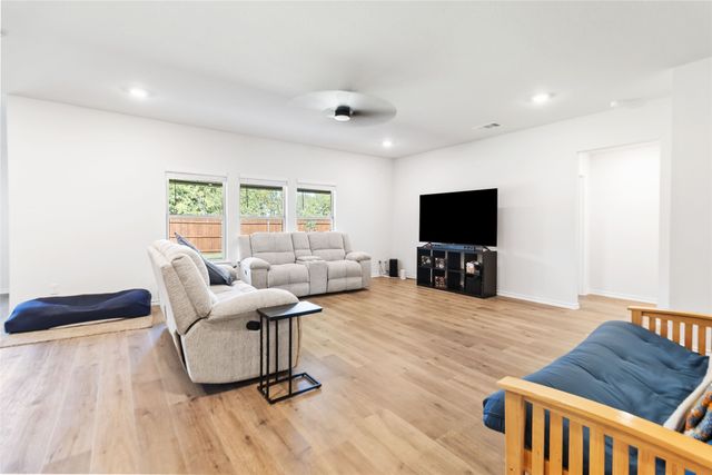 103 Mapleoak Drive, Caddo Mills, TX 75135