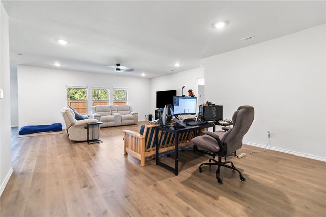 103 Mapleoak Drive, Caddo Mills, TX 75135