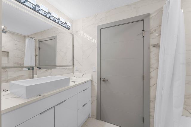 6300 RALEIGH STREET 115, Orlando, FL 32835