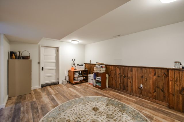 621 1st Avenue SE, Pine Island, MN 55963