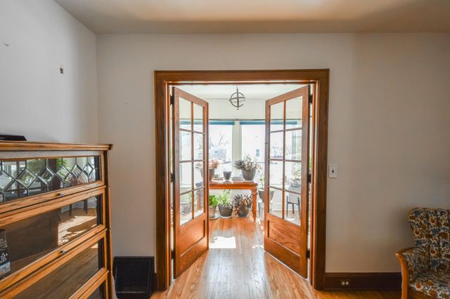 621 1st Avenue SE, Pine Island, MN 55963
