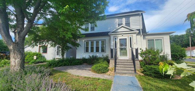 621 1st Avenue SE, Pine Island, MN 55963