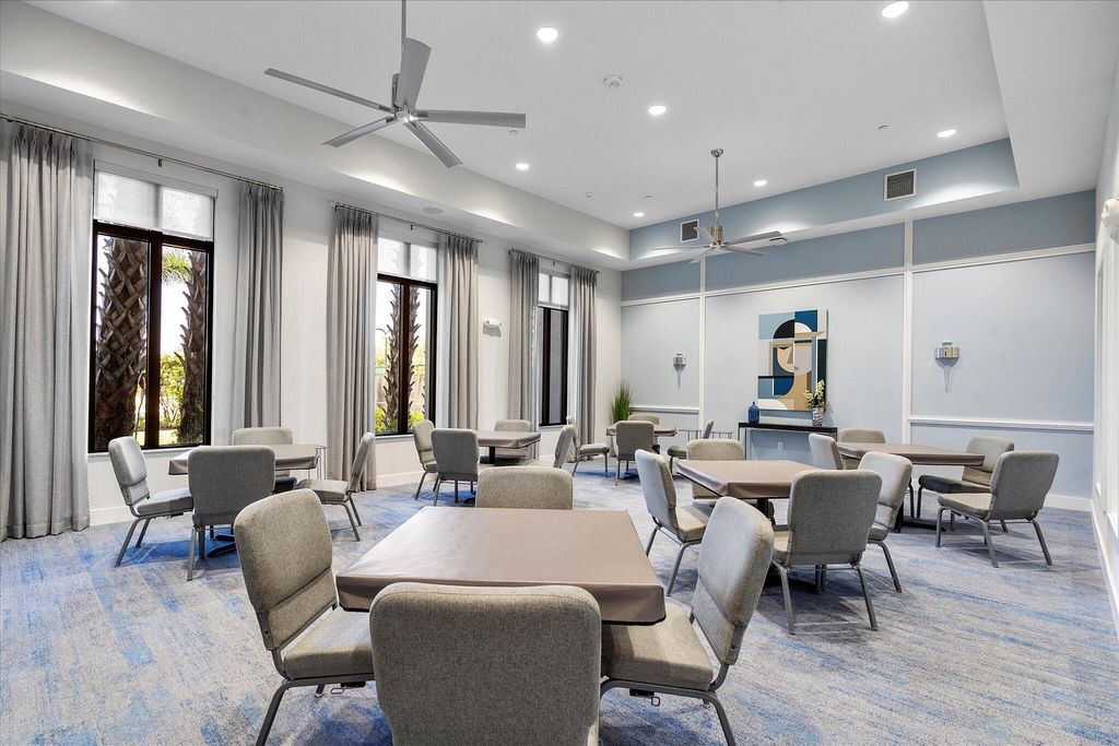 Image 18 of property listing at 8318 W Blue Spring Drive, Parkland, FL 33067