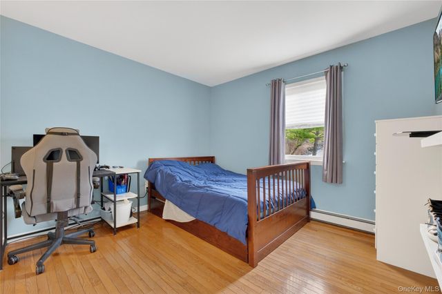 24 Sebastian Court, Hopewell Junction, NY 12533