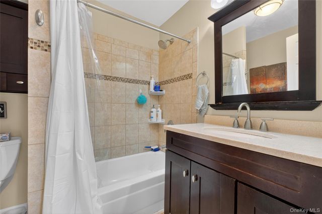 24 Sebastian Court, Hopewell Junction, NY 12533