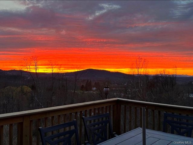 24 Sebastian Court, Hopewell Junction, NY 12533