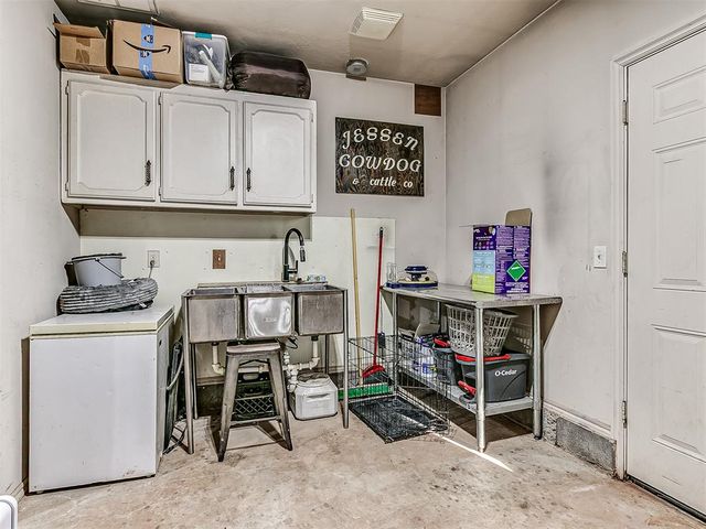 30191 N 2970 Road, Cashion, OK 73016