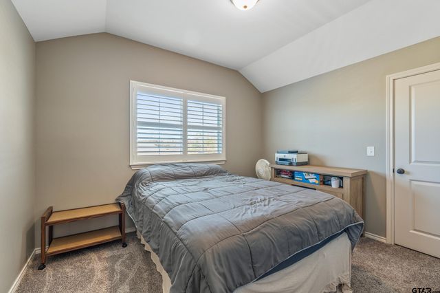 15447 Anna Ln, Lindale, TX 75771