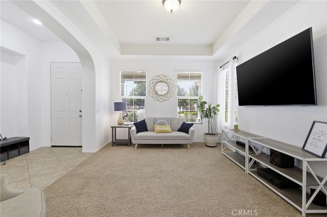 44106 Raven ln, Lancaster, CA 93536