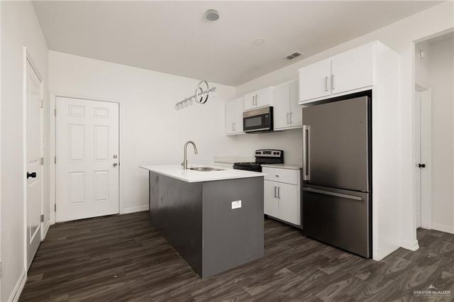 901 N Maryland Street, Alton, TX 78573