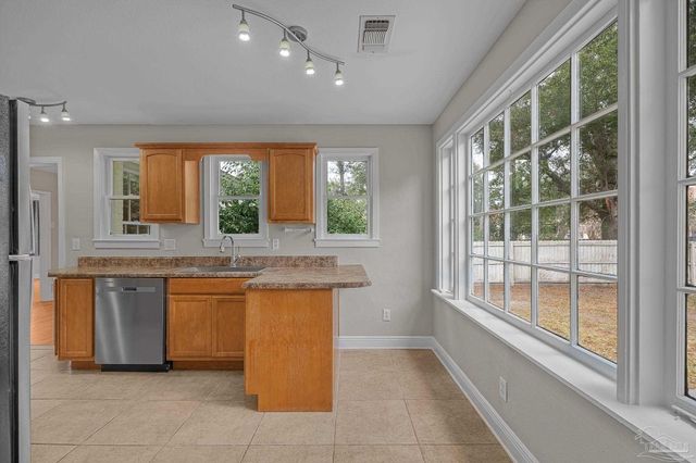 830 Moreno St, Pensacola, FL 32501