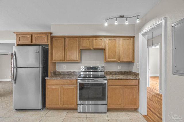 830 Moreno St, Pensacola, FL 32501