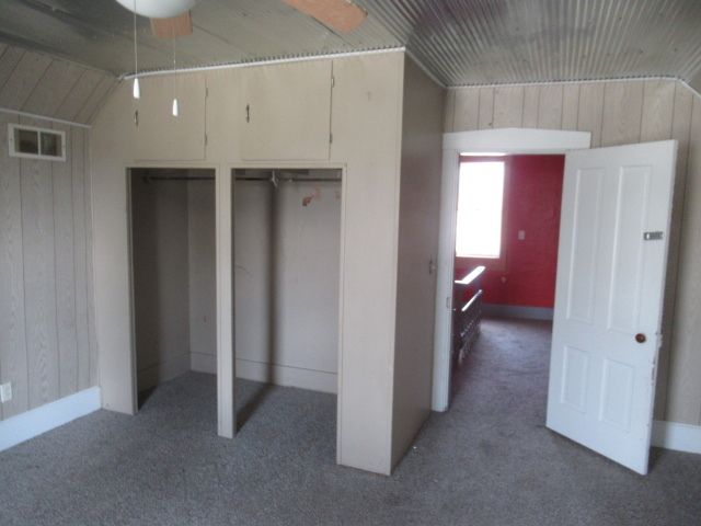 1208 Marshall Avenue, Paris, IL 61944