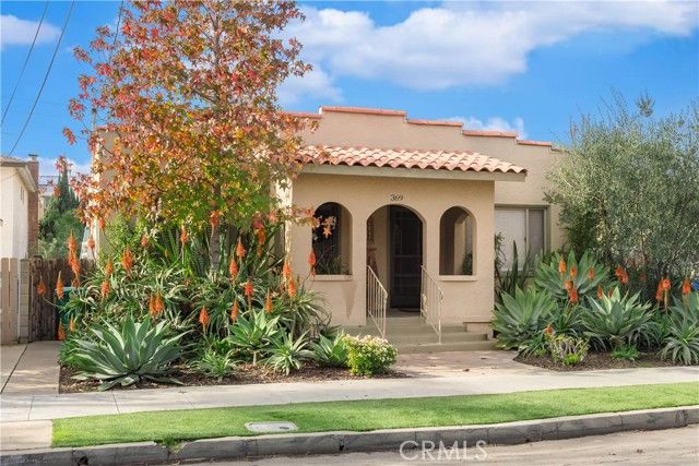 367 Loma, Long Beach, CA 90814