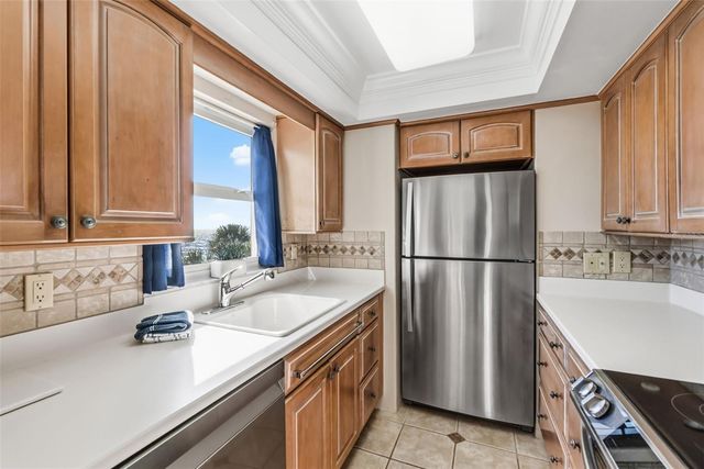 1255 TARPON CENTER DRIVE 315, Venice, FL 34285