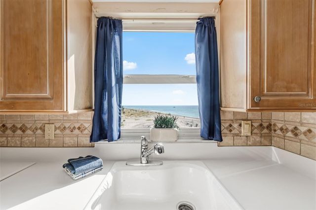 1255 TARPON CENTER DRIVE 315, Venice, FL 34285