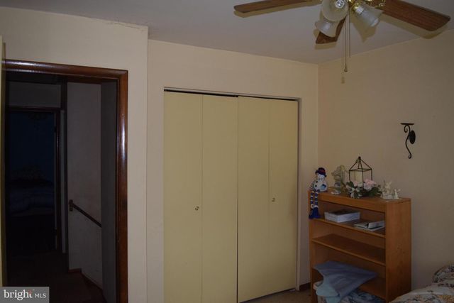 72 SALEM RD, Schwenksville, PA 19473