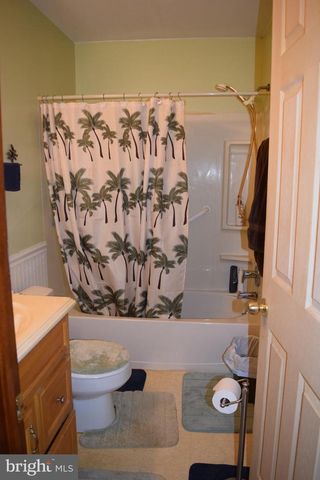 72 SALEM RD, Schwenksville, PA 19473