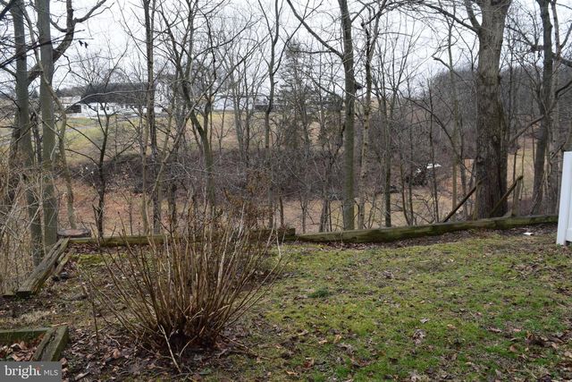 72 SALEM RD, Schwenksville, PA 19473