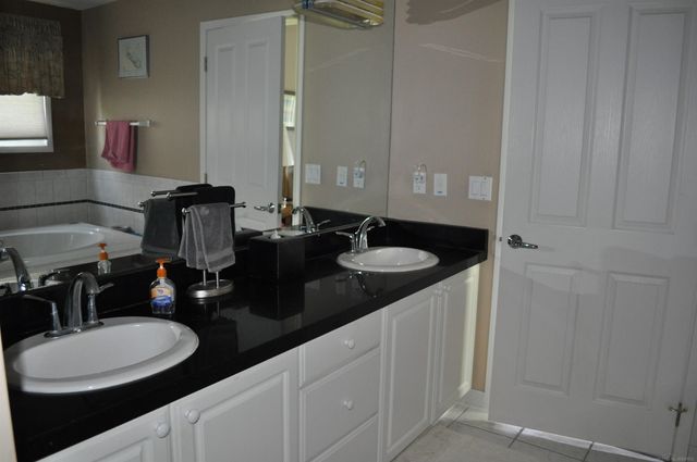 1138 Saint Andrews Avenue, Highland Twp, MI 48357