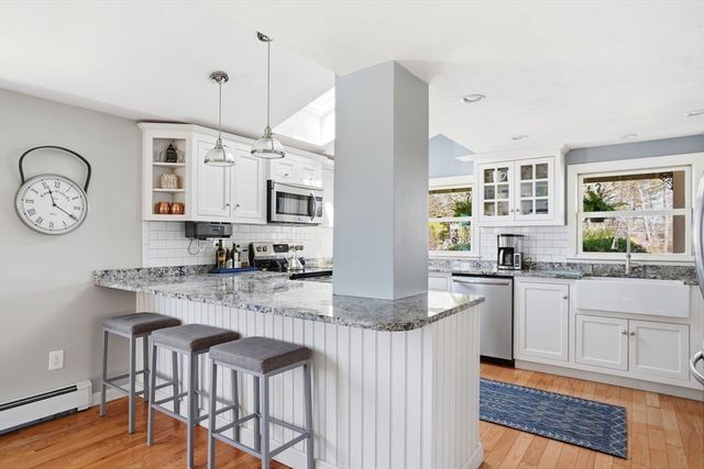 91 Phillips Rd, Pembroke, MA 02359