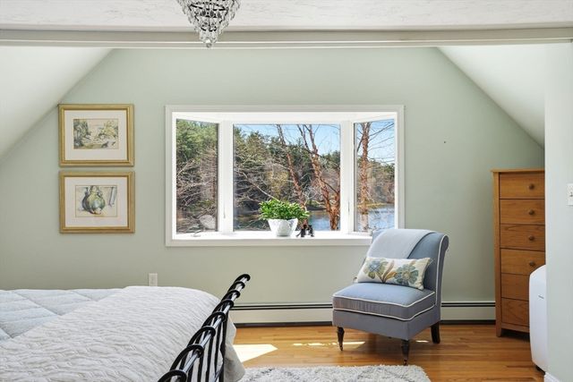 91 Phillips Rd, Pembroke, MA 02359