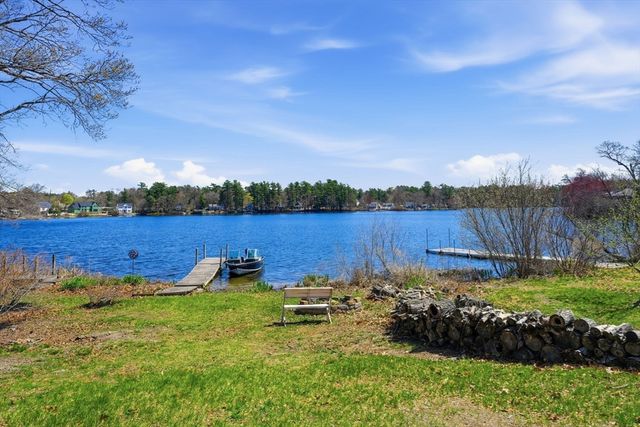 91 Phillips Rd, Pembroke, MA 02359