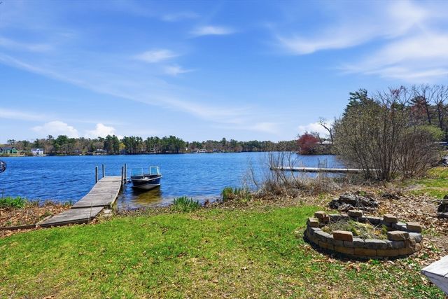 91 Phillips Rd, Pembroke, MA 02359