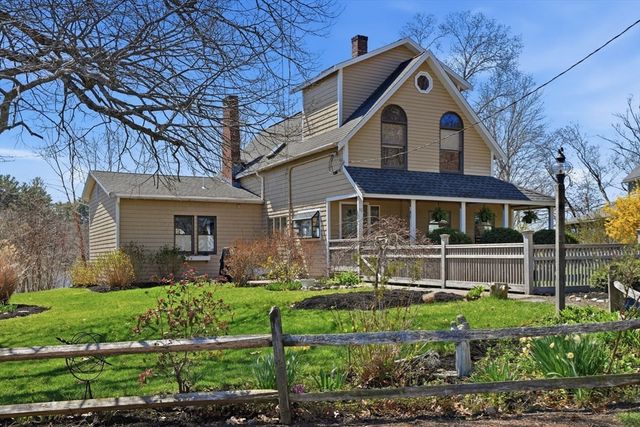 91 Phillips Rd, Pembroke, MA 02359