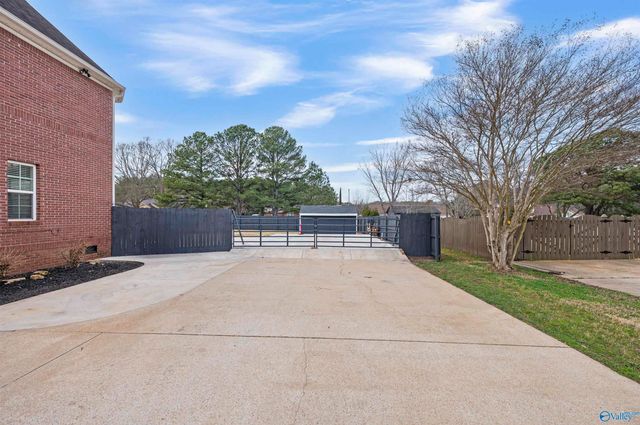 14847 Cherokee Trail, Athens, AL 35613