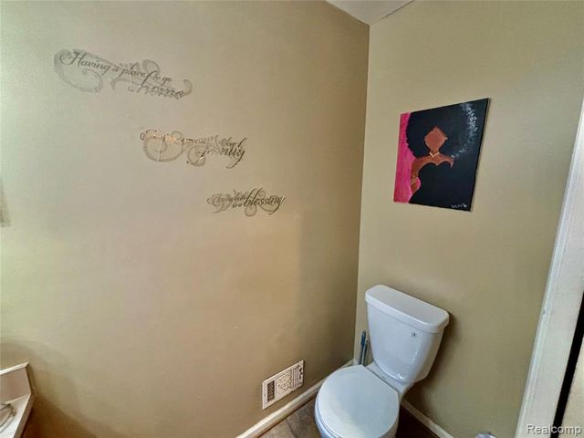 23300 Brentwood Drive, Trenton, MI 48183