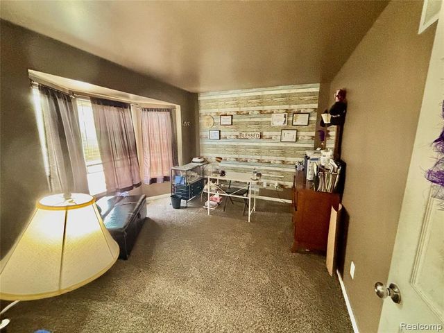 23300 Brentwood Drive, Trenton, MI 48183